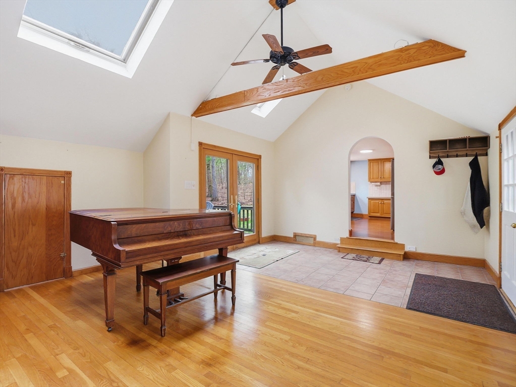 45 Campmeeting Road Topsfield, MA 01983 - Photo 9 of 42