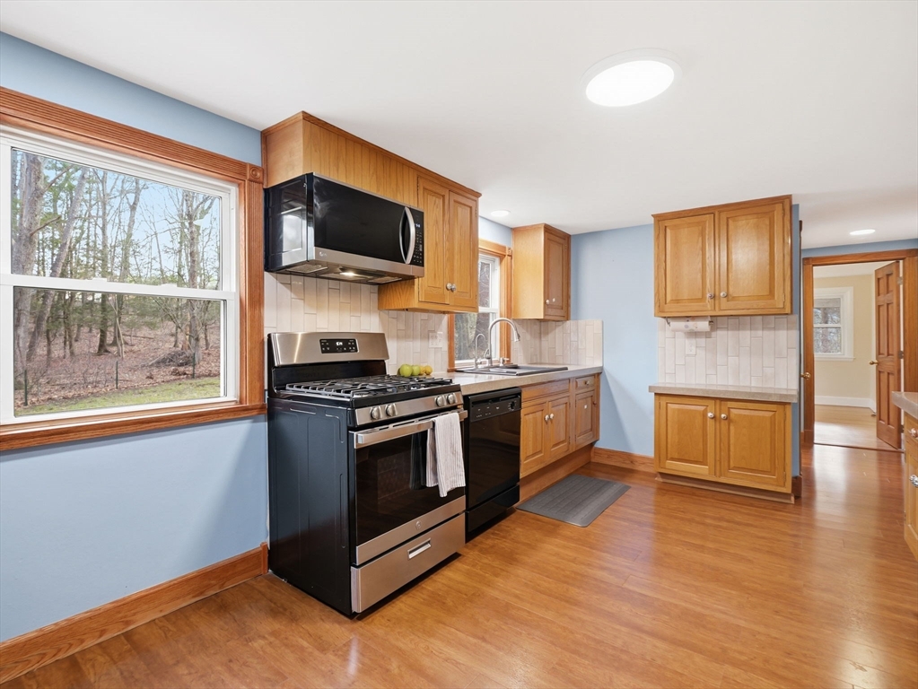 45 Campmeeting Road Topsfield, MA 01983 - Photo 10 of 42