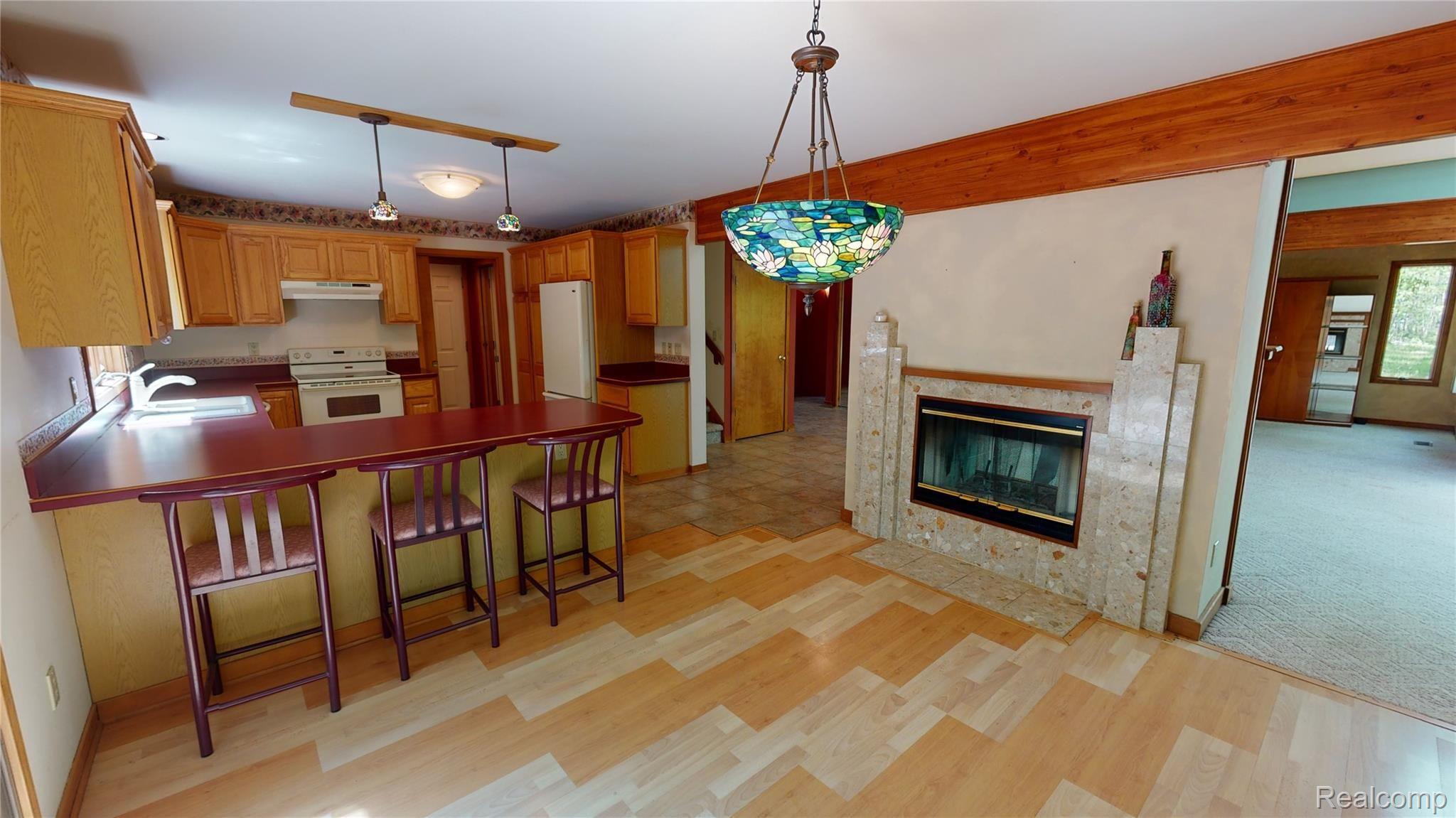 3145 Levalley Road Columbiaville, MI 48421 - Photo 27 of 79 Dining to kitchen11.jpg