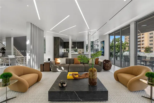 $12,500,000 | 501 Palm Drive, Hallandale Beach, FL 33009