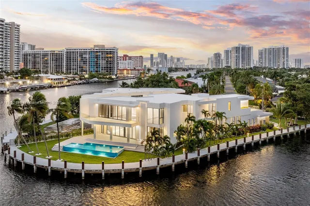 $12,500,000 | 501 Palm Drive, Hallandale Beach, FL 33009