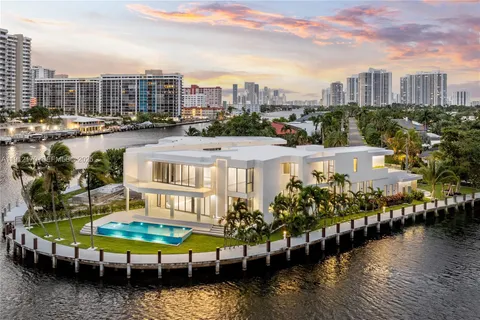 $12,500,000 | 501 Palm Drive, Hallandale Beach, FL 33009