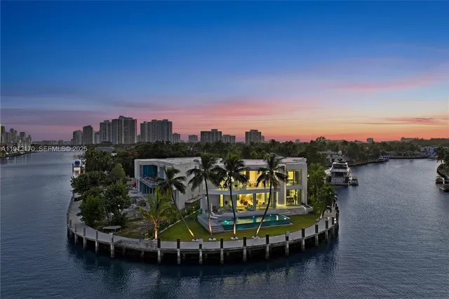 $12,500,000 | 501 Palm Drive, Hallandale Beach, FL 33009