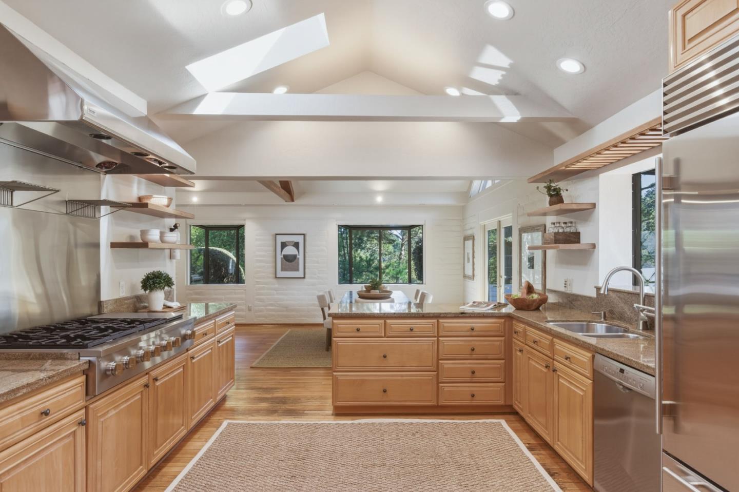 507 Aguajito Road Carmel, CA 93923 - Photo 13 of 39