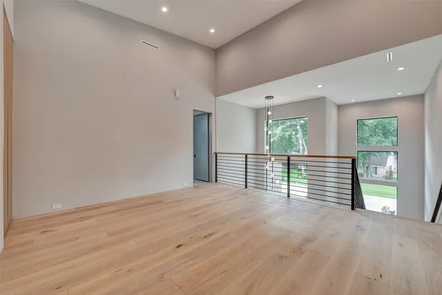 $2,197,500 | 51 Huntsmans Horn Circle, The Woodlands, TX 77380