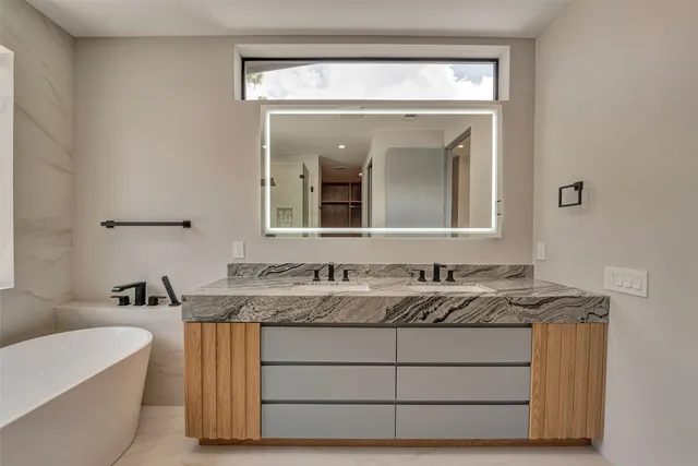 $2,197,500 | 51 Huntsmans Horn Circle, The Woodlands, TX 77380