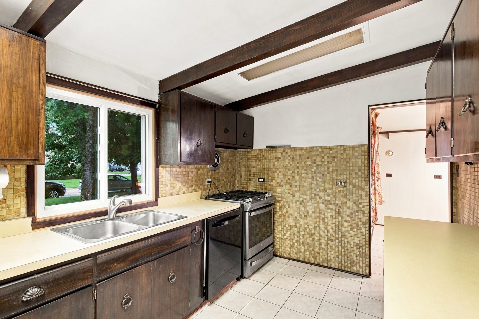 700 West Ridge Road Villa Park, IL 60181 - Photo 13 of 34 Gallery Image 13
