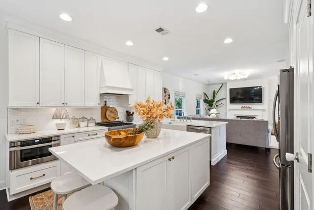 $759,000 | 3924 Hanoverian Drive, Mount Pleasant, SC 29429