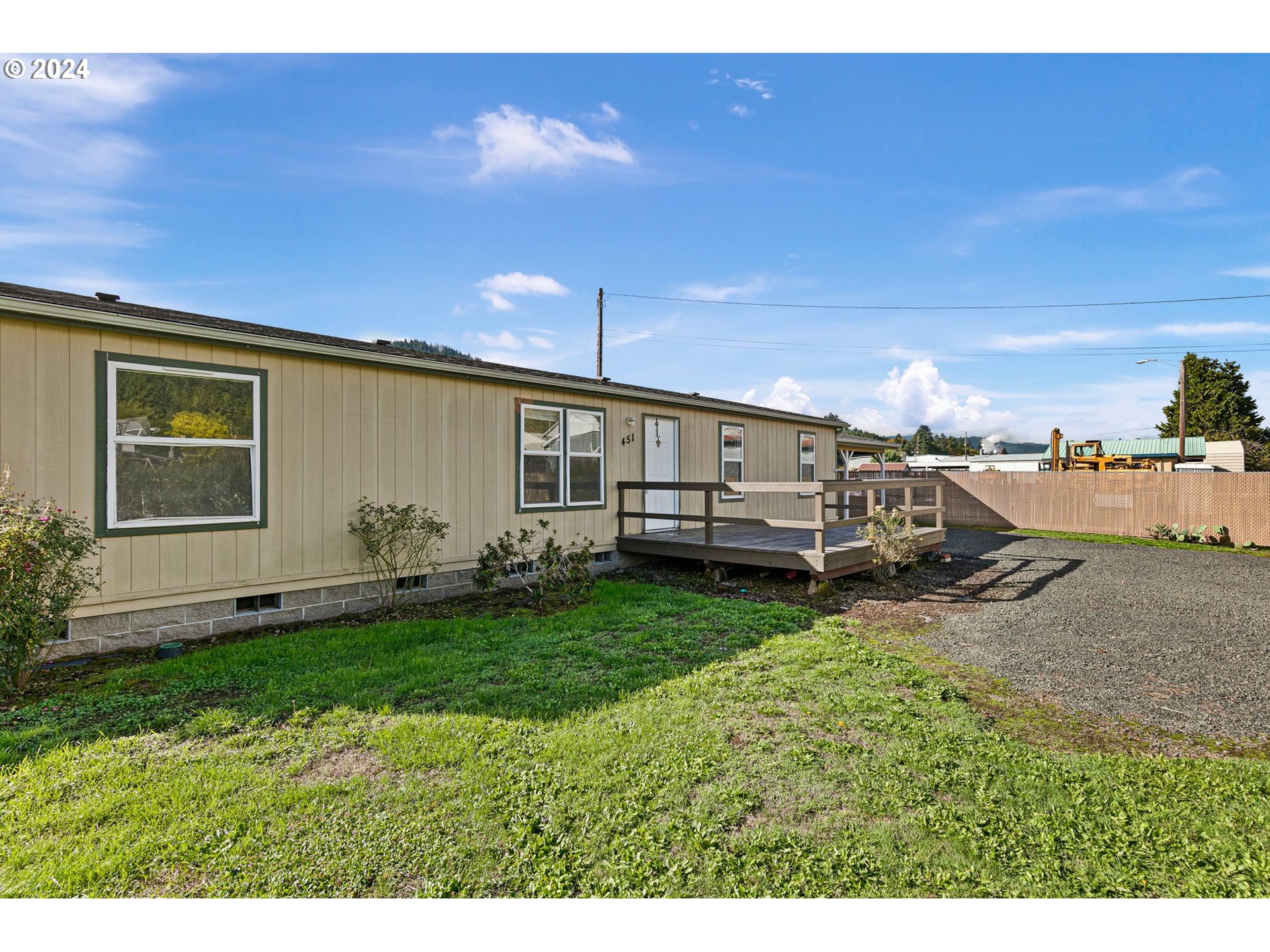 451 Applegate Avenue Drain, OR 97435 - Photo 10 of 39 Gallery Image 10