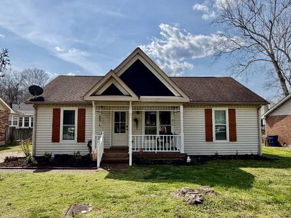 $329,900 | 105 Heathcote Court, Goodlettsville, TN 37072
