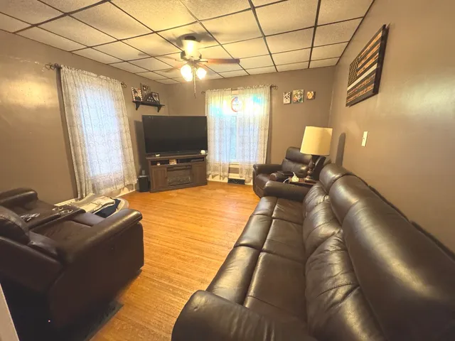 $95,000 | 1006 5th Avenue, Mendota, IL 61342