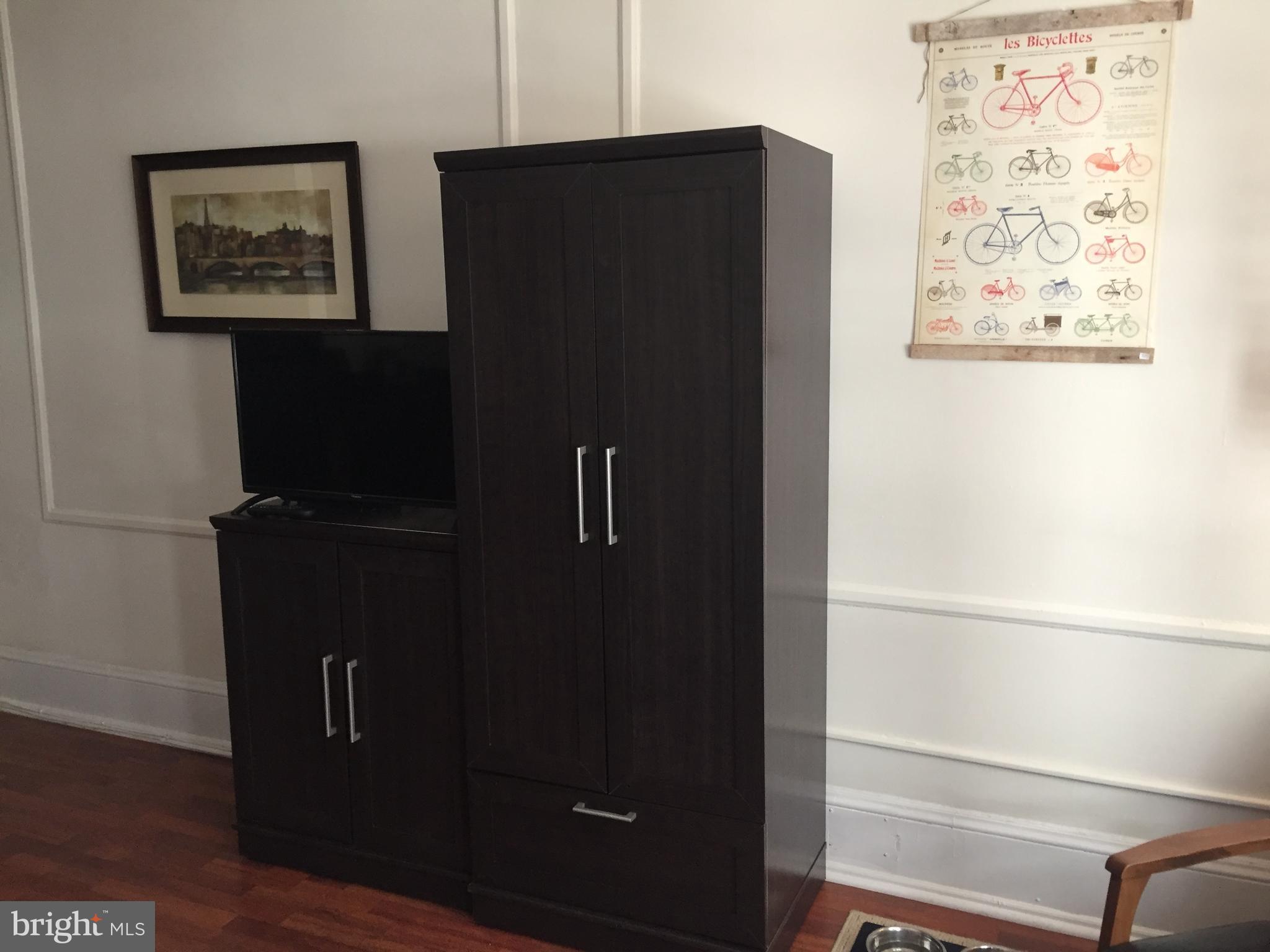 1324 Locust Street, Unit 918 Philadelphia, PA 19107 - Photo 13 of 38 Wardrobe, TV and TV cabinet incl. in Sale