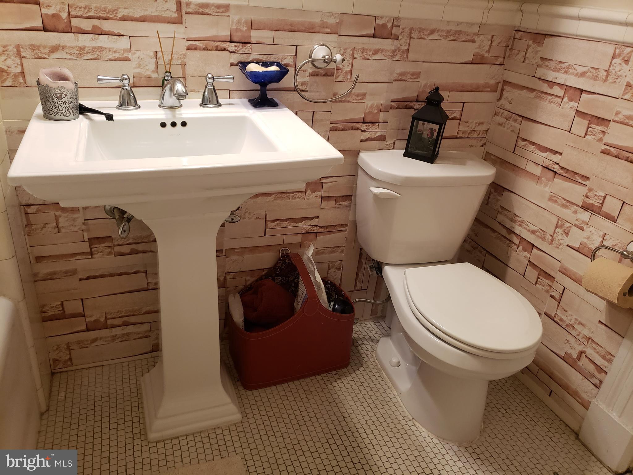 1324 Locust Street, Unit 918 Philadelphia, PA 19107 - Photo 16 of 38 Bathroom