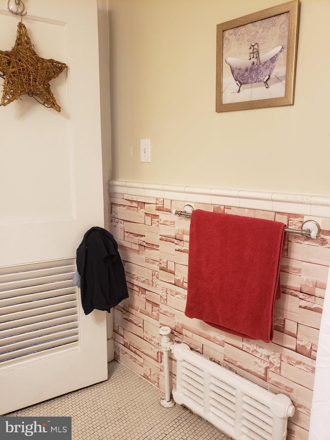 1324 Locust Street, Unit 918 Philadelphia, PA 19107 - Photo 19 of 38 Bathroom