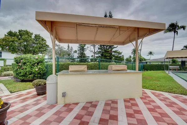 $187,000 | 1140 Boxwood Drive, Unit 102, Delray Beach, FL 33445