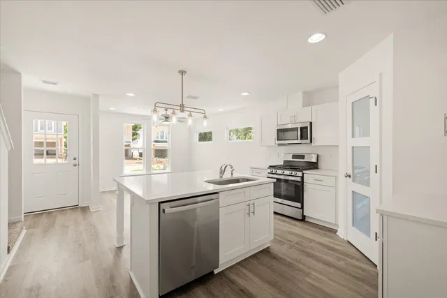 $2,250 | 3694 Meadow Vista Lane, Tallahassee, FL 32308