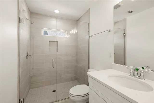 $2,250 | 3694 Meadow Vista Lane, Tallahassee, FL 32308