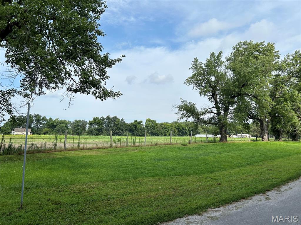5750 Pocket Road East St. Louis, IL 62205 - Photo 7 of 11