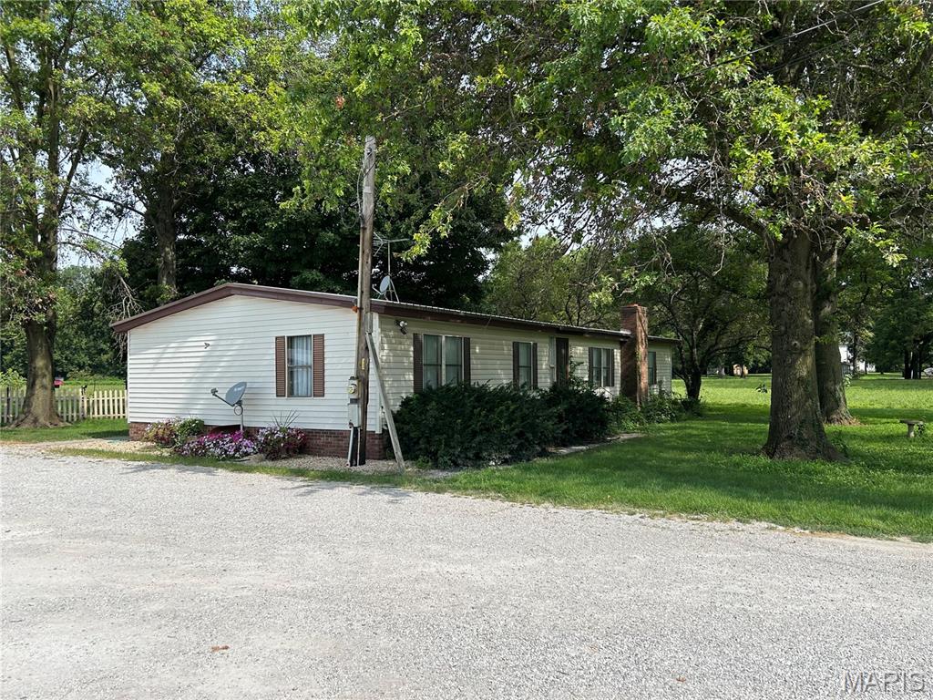 5750 Pocket Road East St. Louis, IL 62205 - Photo 9 of 11