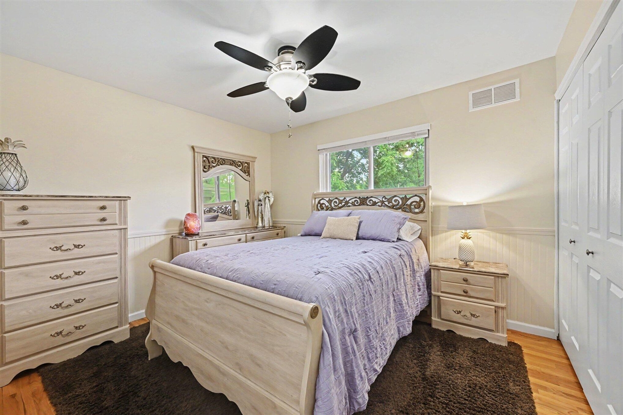 42967 Saxony Road Canton, MI 48187 - Photo 16 of 27