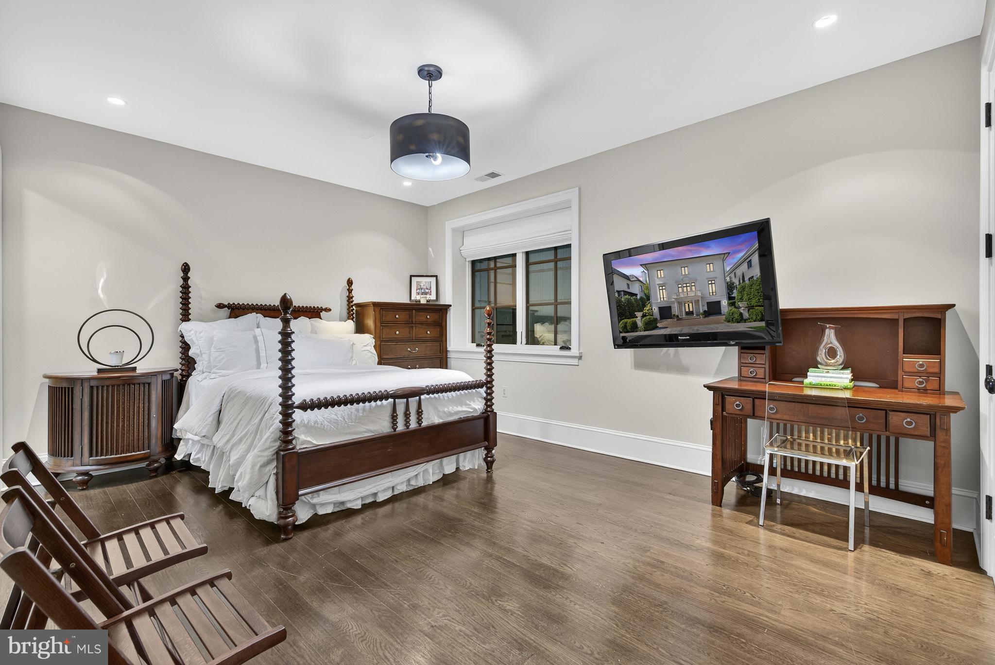 2107 Foxhall Road Northwest Washington, DC 20007 - Photo 58 of 64 Bedroom