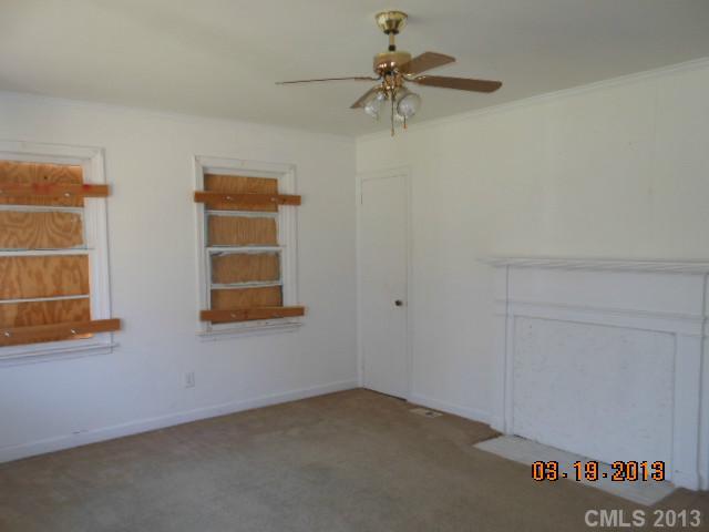 324 Rhyne Station Road Charlotte, NC 28214 - Photo 4 of 10 Gallery Image 4