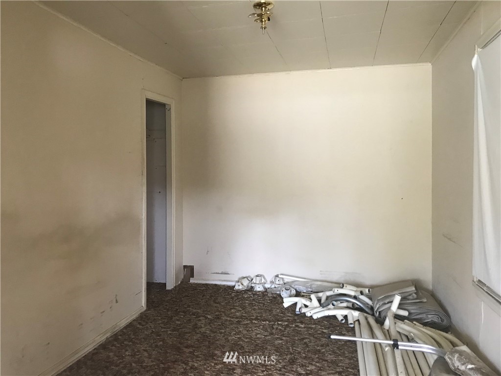 290 East Eckert Road Grapeview, WA 98546 - Photo 16 of 17 Gallery Image 16