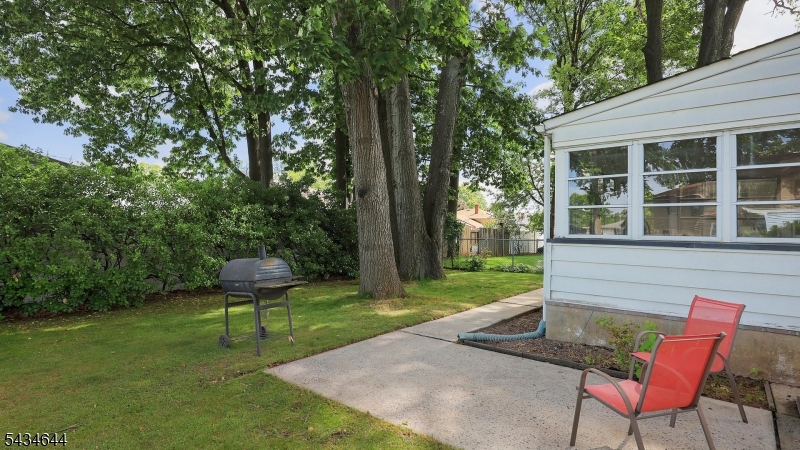 405 Martin Road Union, NJ 07083 - Photo 35 of 41