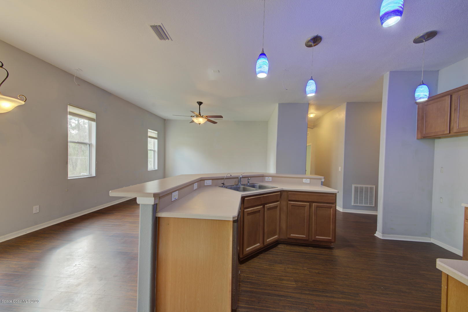 436 Larino Road Southwest Palm Bay, FL 32908 - Photo 19 of 48 Great Room