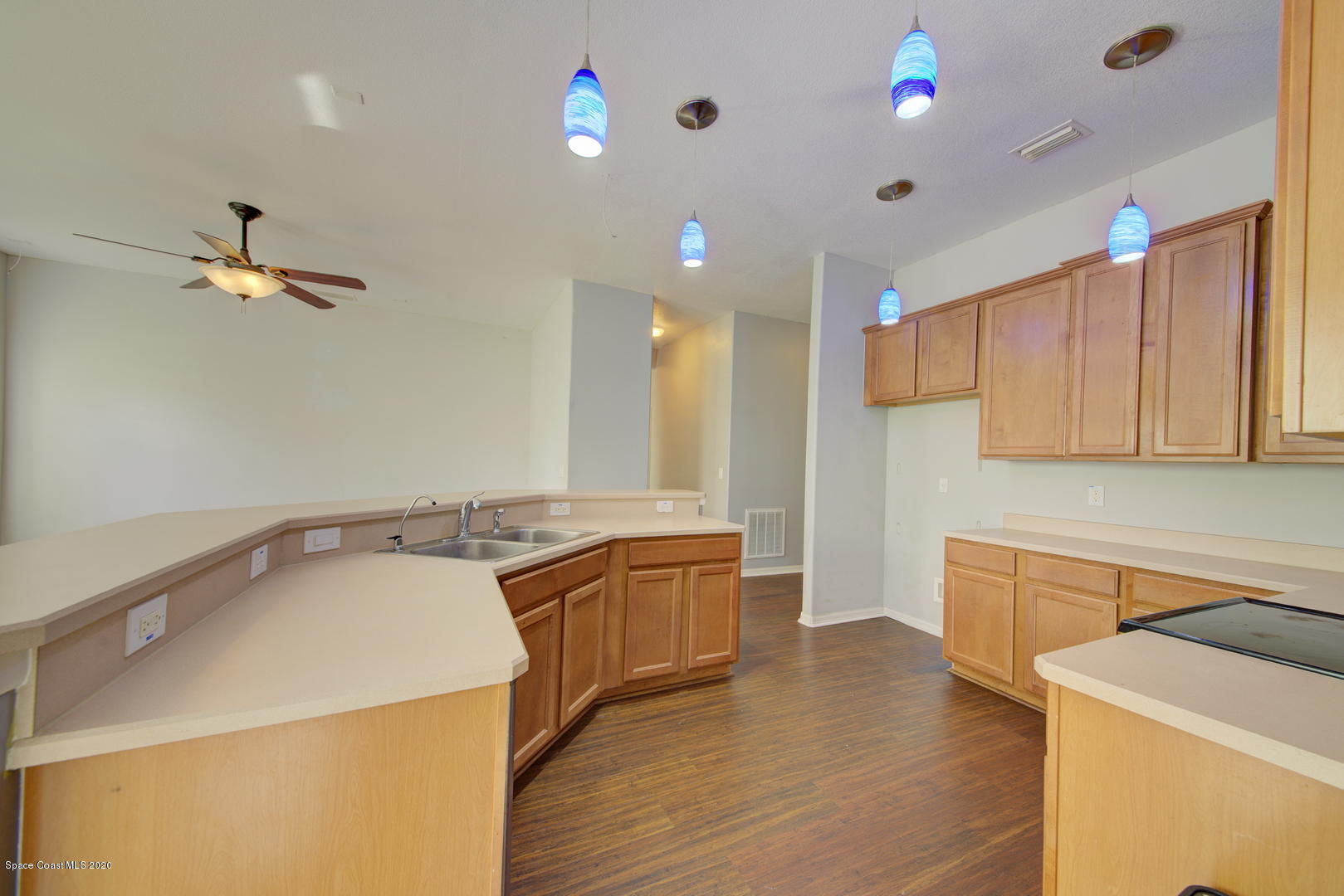 436 Larino Road Southwest Palm Bay, FL 32908 - Photo 29 of 48 Kitchen