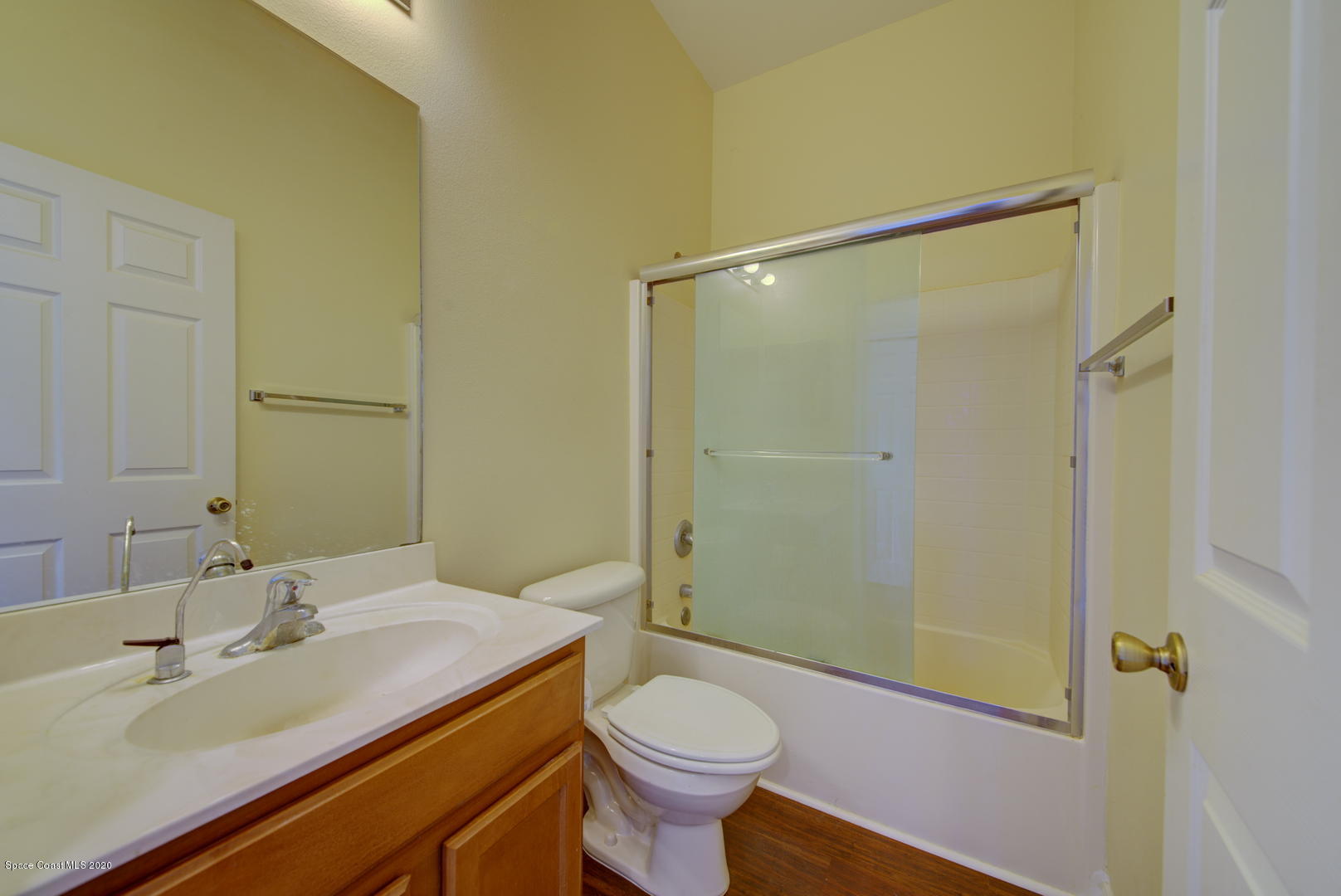 436 Larino Road Southwest Palm Bay, FL 32908 - Photo 39 of 48 Bathroom 2