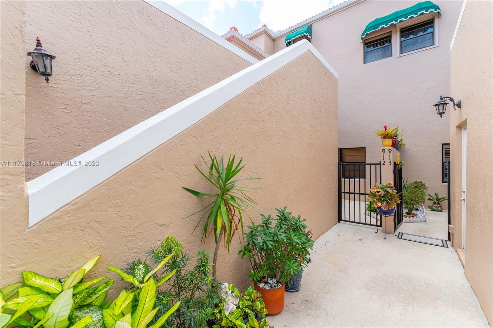 6606 Villa Sonrisa Drive, Unit 912 Boca Raton, FL 33433 - Photo 5 of 42