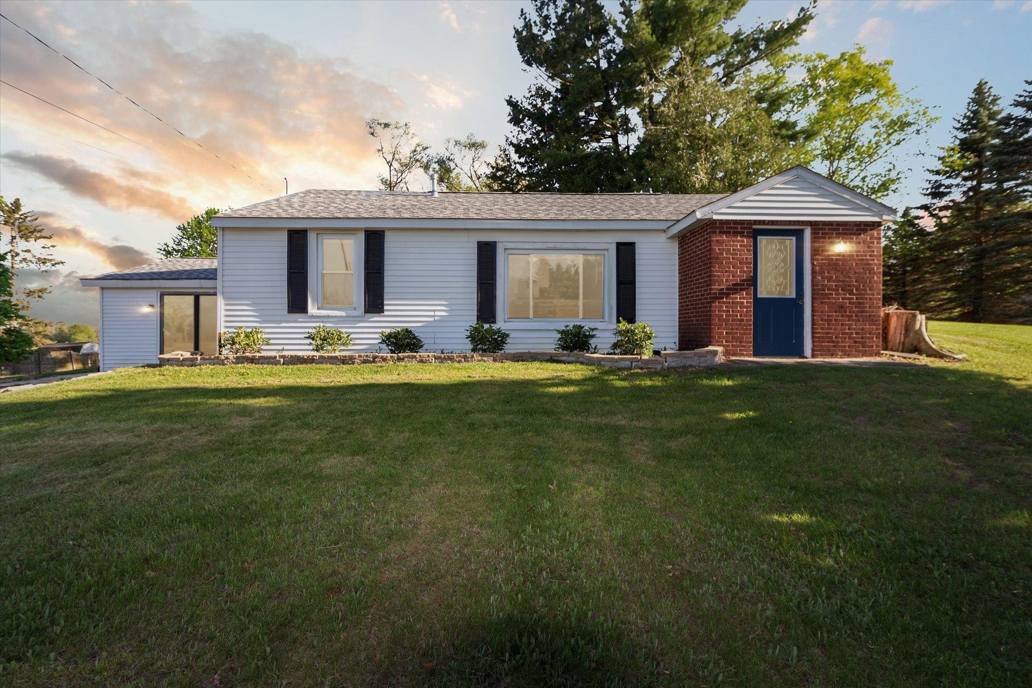 9693 West Monroe Road Elwell, MI 48832 - Photo 1 of 39