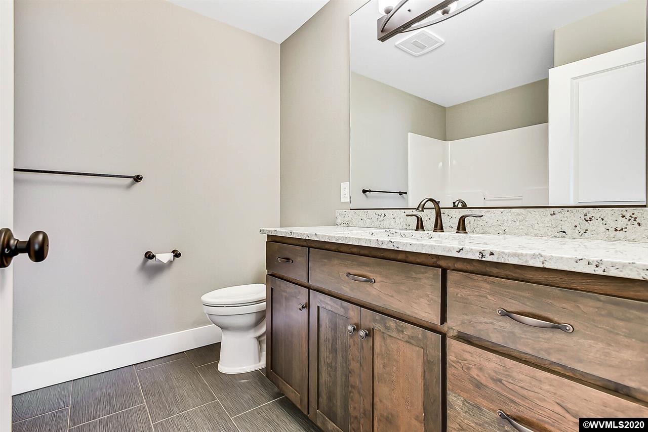 283 Southwest View Street Dallas, OR 97338 - Photo 36 of 42 Gallery Image 36