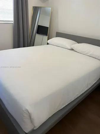 $1,950 | 740 Michigan Avenue, Unit 5, Miami Beach, FL 33139