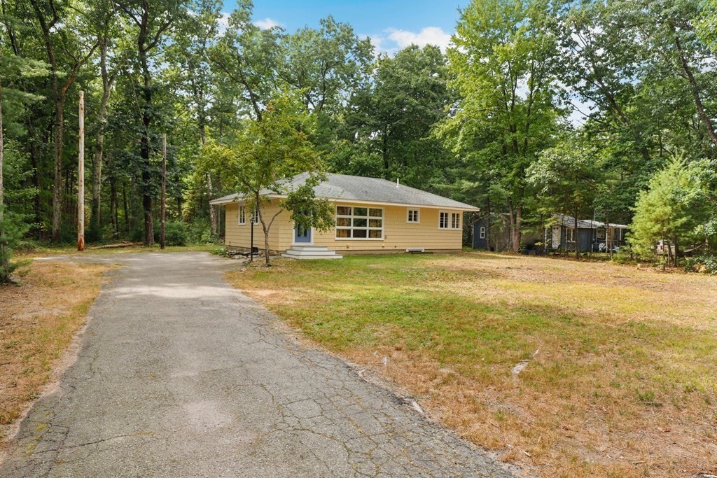 213 Barton Road Stow, MA 01775 - Photo 3 of 31 Gallery Image 3