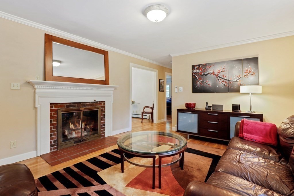 213 Barton Road Stow, MA 01775 - Photo 9 of 31 Gallery Image 9