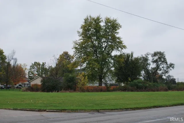 $595,000 | 2400 West McGalliard Road, Muncie, IN 47304