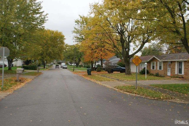 $595,000 | 2400 West McGalliard Road, Muncie, IN 47304