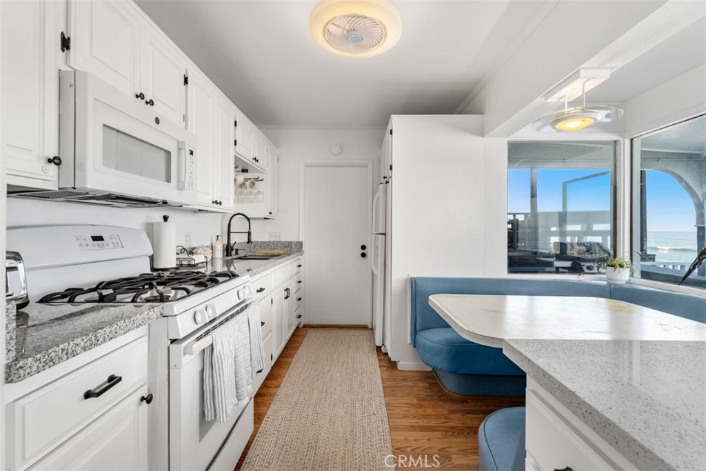 35697 Beach Road Dana Point, CA 92624 - Photo 17 of 39