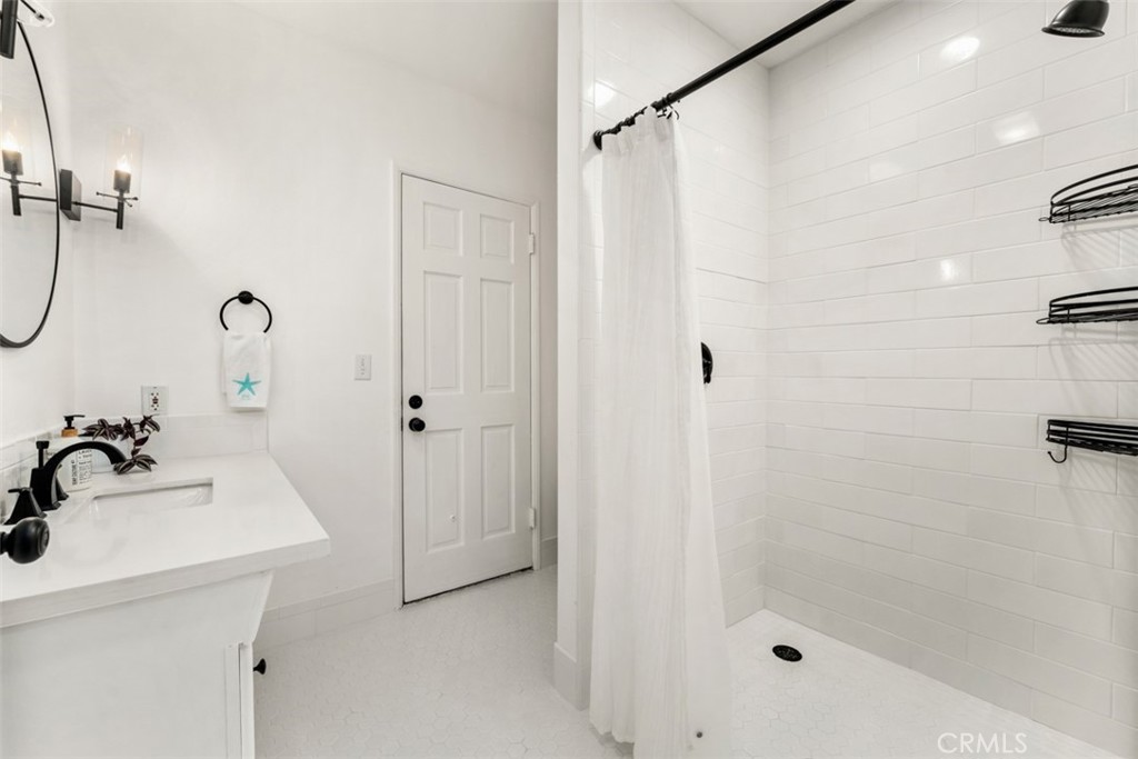 35697 Beach Road Dana Point, CA 92624 - Photo 23 of 39