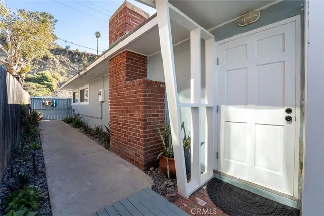 $750 | 35697 Beach Road, Dana Point, CA 92624