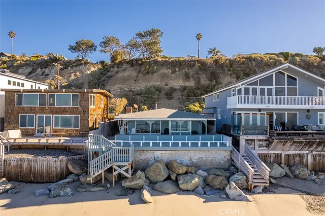 $750 | 35697 Beach Road, Dana Point, CA 92624