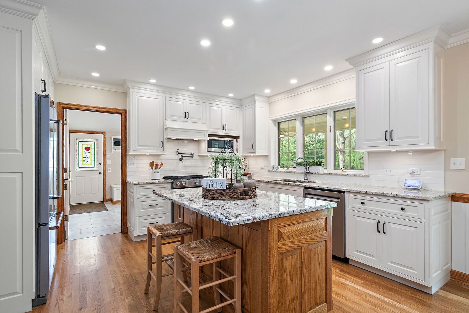 309 Three Oaks Road Cary, IL 60013 - Photo 14 of 62
