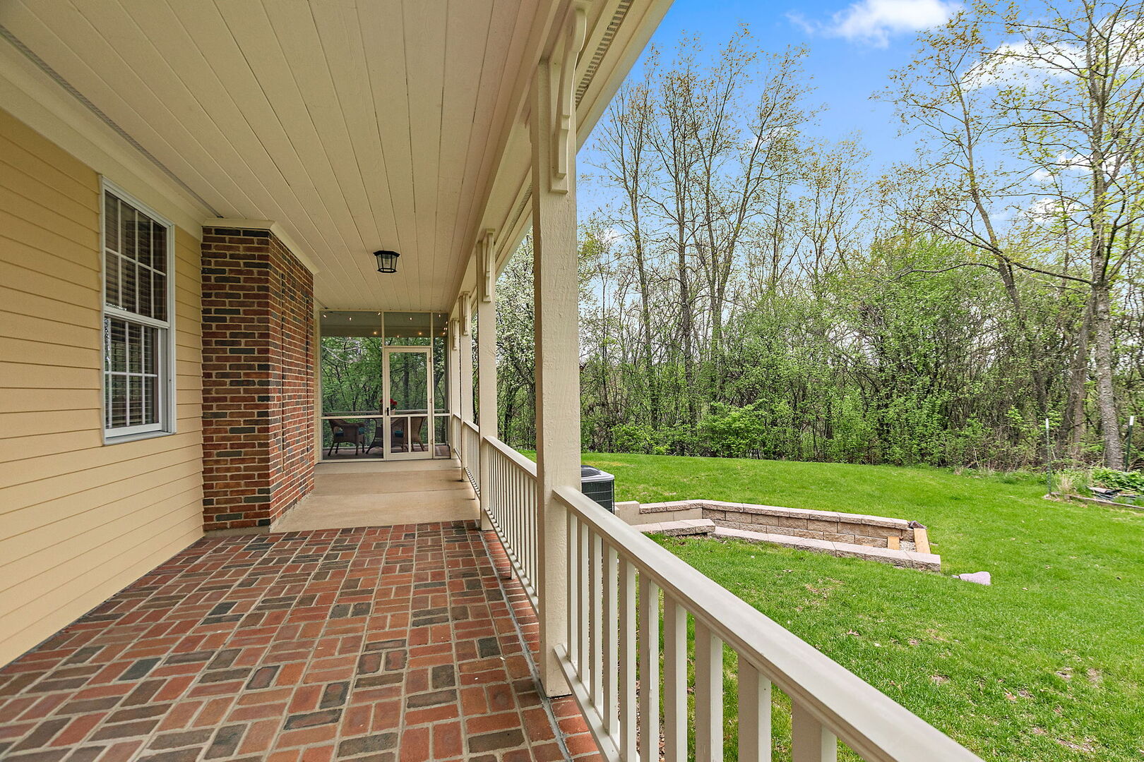 309 Three Oaks Road Cary, IL 60013 - Photo 34 of 62