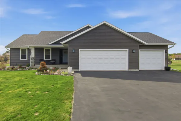 $489,900 | 17357 99th Avenue, Chippewa Falls, WI 54729