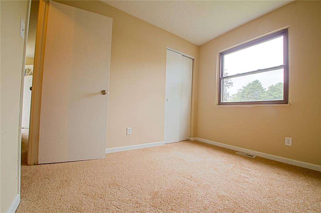 2210 Kent Road Shelbyville, IN 46176 - Photo 11 of 18 Gallery Image 11