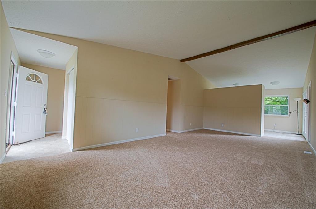 2210 Kent Road Shelbyville, IN 46176 - Photo 4 of 18 Gallery Image 4