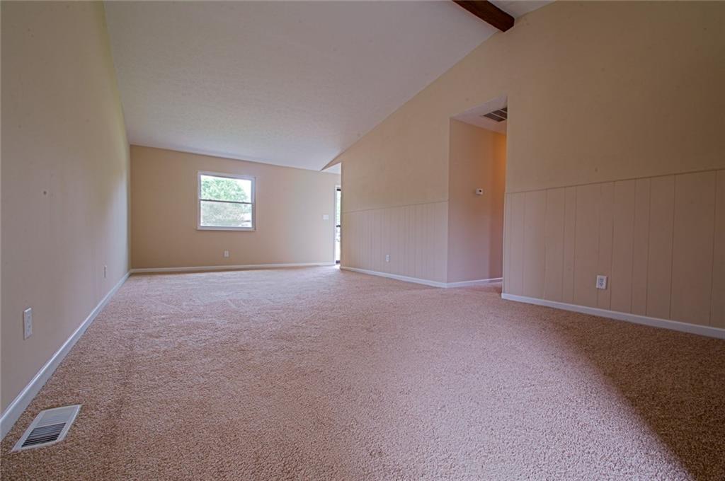 2210 Kent Road Shelbyville, IN 46176 - Photo 6 of 18 Gallery Image 6