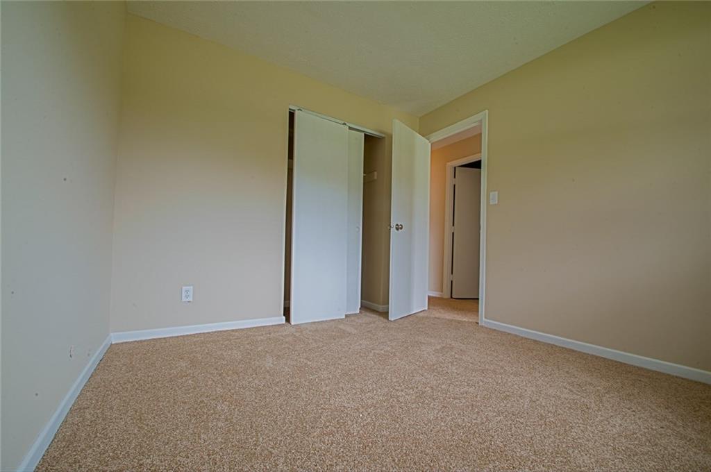 2210 Kent Road Shelbyville, IN 46176 - Photo 10 of 18 Gallery Image 10